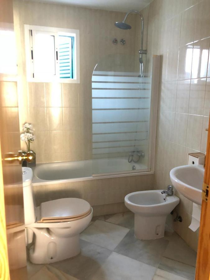 Apartamento En Urbanizacion Los Enebros Уелва Екстериор снимка