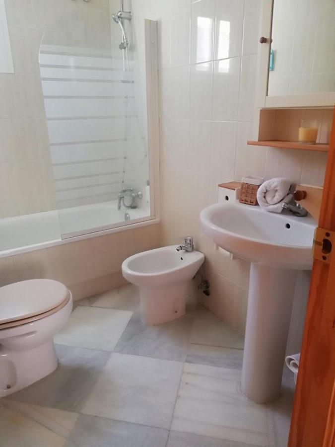 Apartamento En Urbanizacion Los Enebros Уелва Екстериор снимка